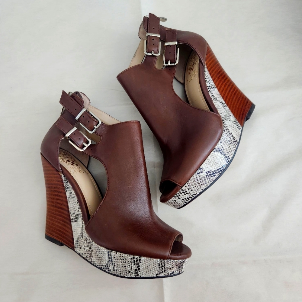 Vince Camuto Whitnee Wedges | Heels | Size 6 | Brown Leather Snake Print Heel